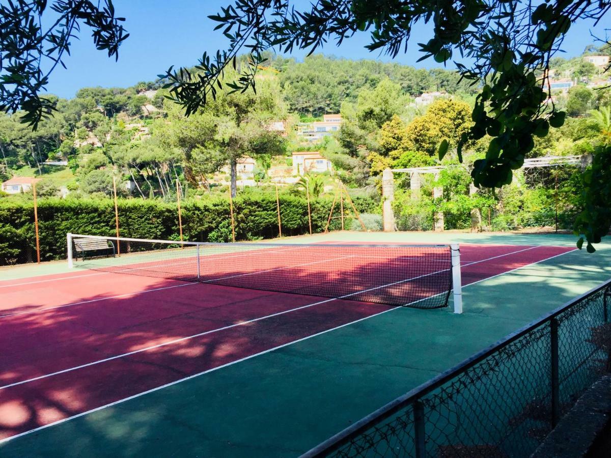 Studio 4 Personnes Avec Piscine, Tennis Lägenhet Hyères Exteriör bild