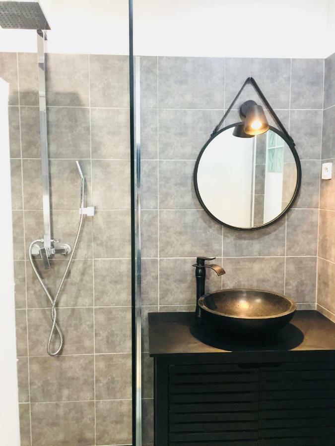 Studio 4 Personnes Avec Piscine, Tennis Lägenhet Hyères Exteriör bild