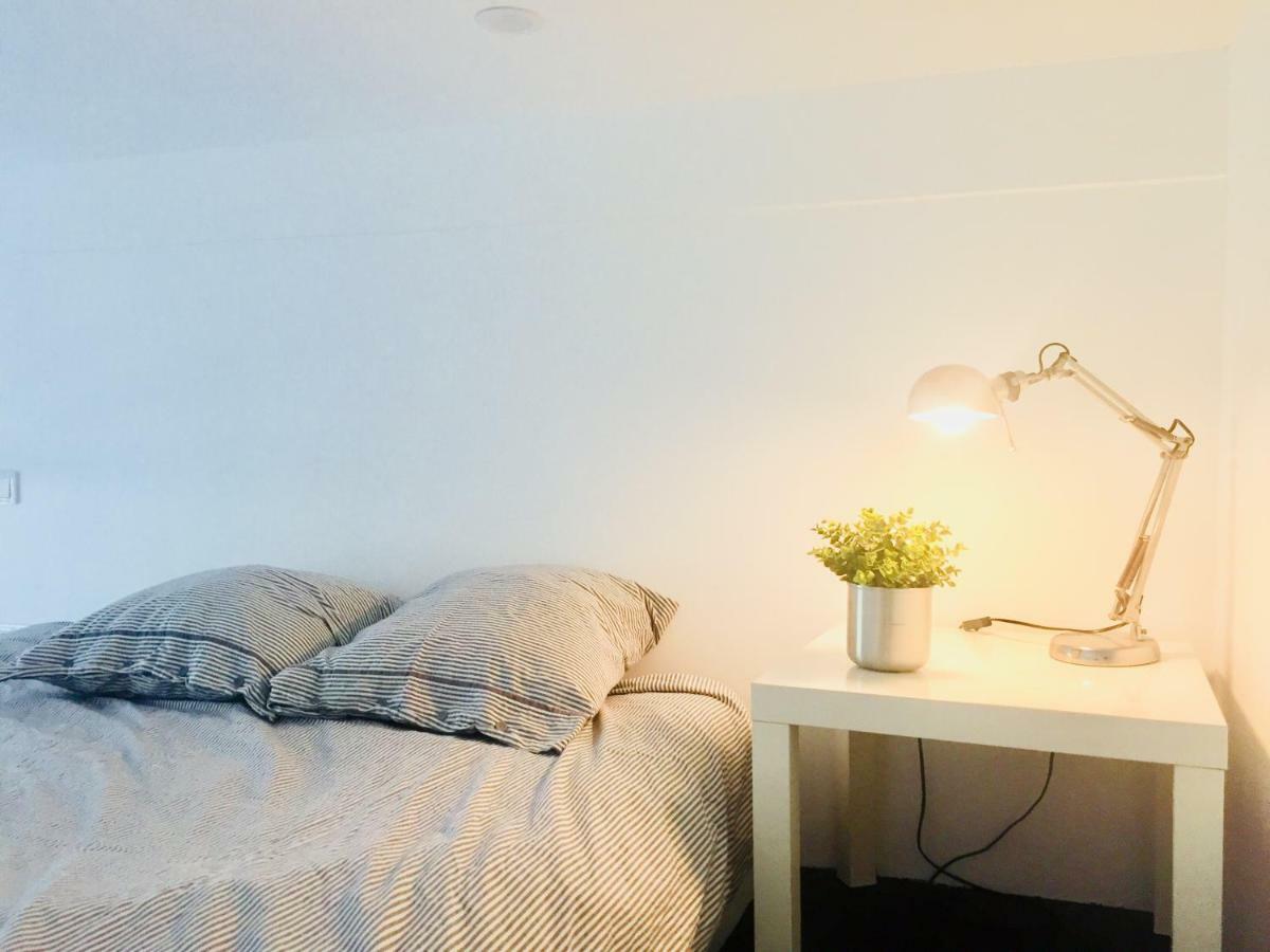 Studio 4 Personnes Avec Piscine, Tennis Lägenhet Hyères Exteriör bild