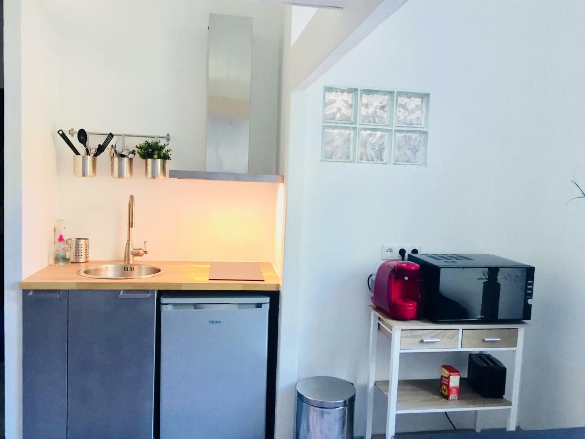 Studio 4 Personnes Avec Piscine, Tennis Lägenhet Hyères Exteriör bild